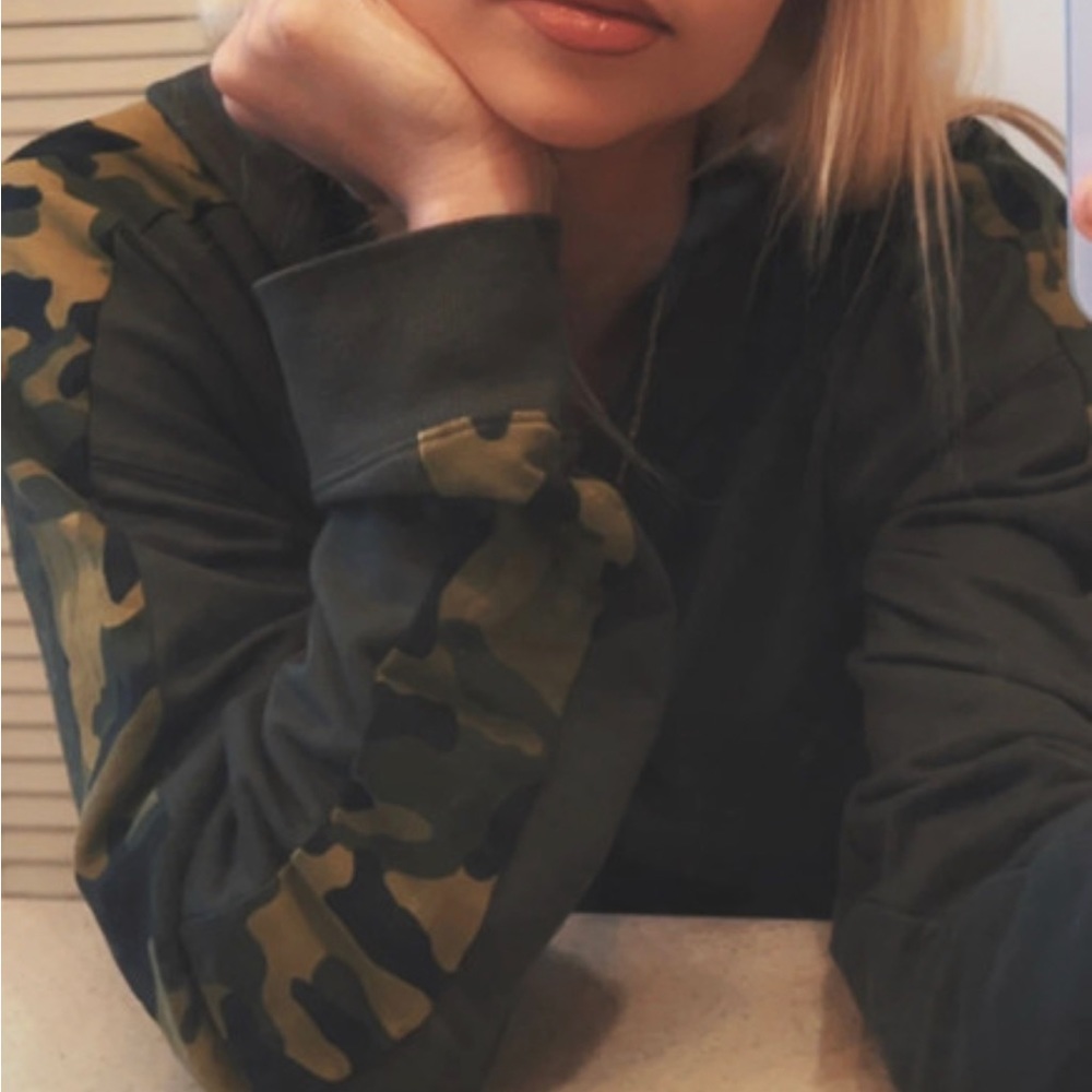 MK HOODIE